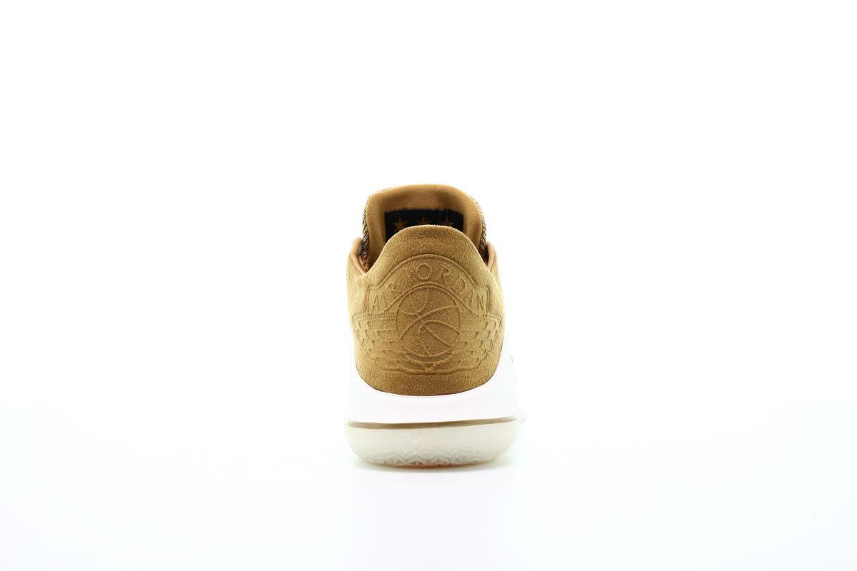 Air jordan xxxii low on sale gold